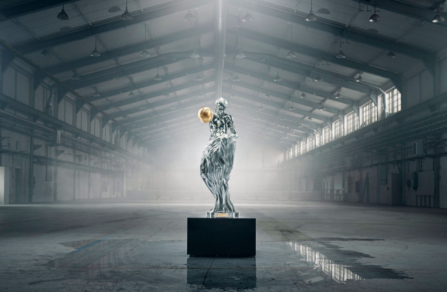 “La estatua imposible” se diseñó entrenando varios modelos de inteligencia artificial.