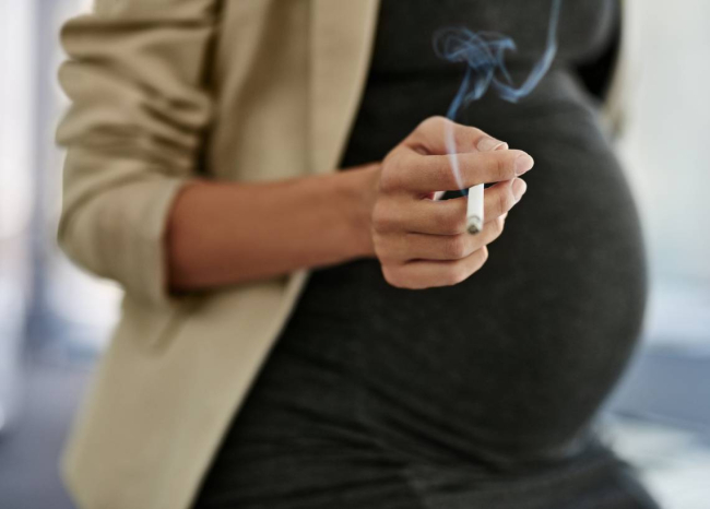 Tener una vida saludable disminuye los riesgos de complicaciones durante el embarazo. Fuente: iStock