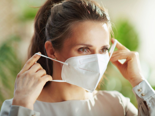 Las mascarillas PM2.5 o FFP2 protegen al alérgico de entrar en contacto con los ácaros del polvo