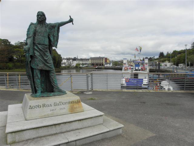 Estatua de Red Hugh O'Donnell en Donegal. Imagen: Kenneth Allen.