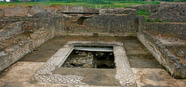 Fotografía de las ruinas asociadas a la vieja colonia de Sibaris, localizadas en el sur de Italia. Fuente: Wikimedia Commons.