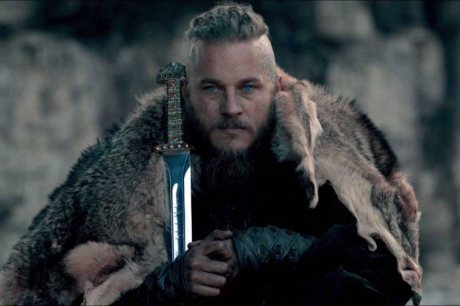 Travis Fimmel en el papel de Ragnar Lothbrok. Netflix.