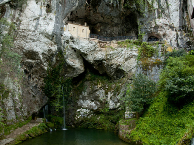 Santuario de Covadonga. Imagen: iStock Photo.